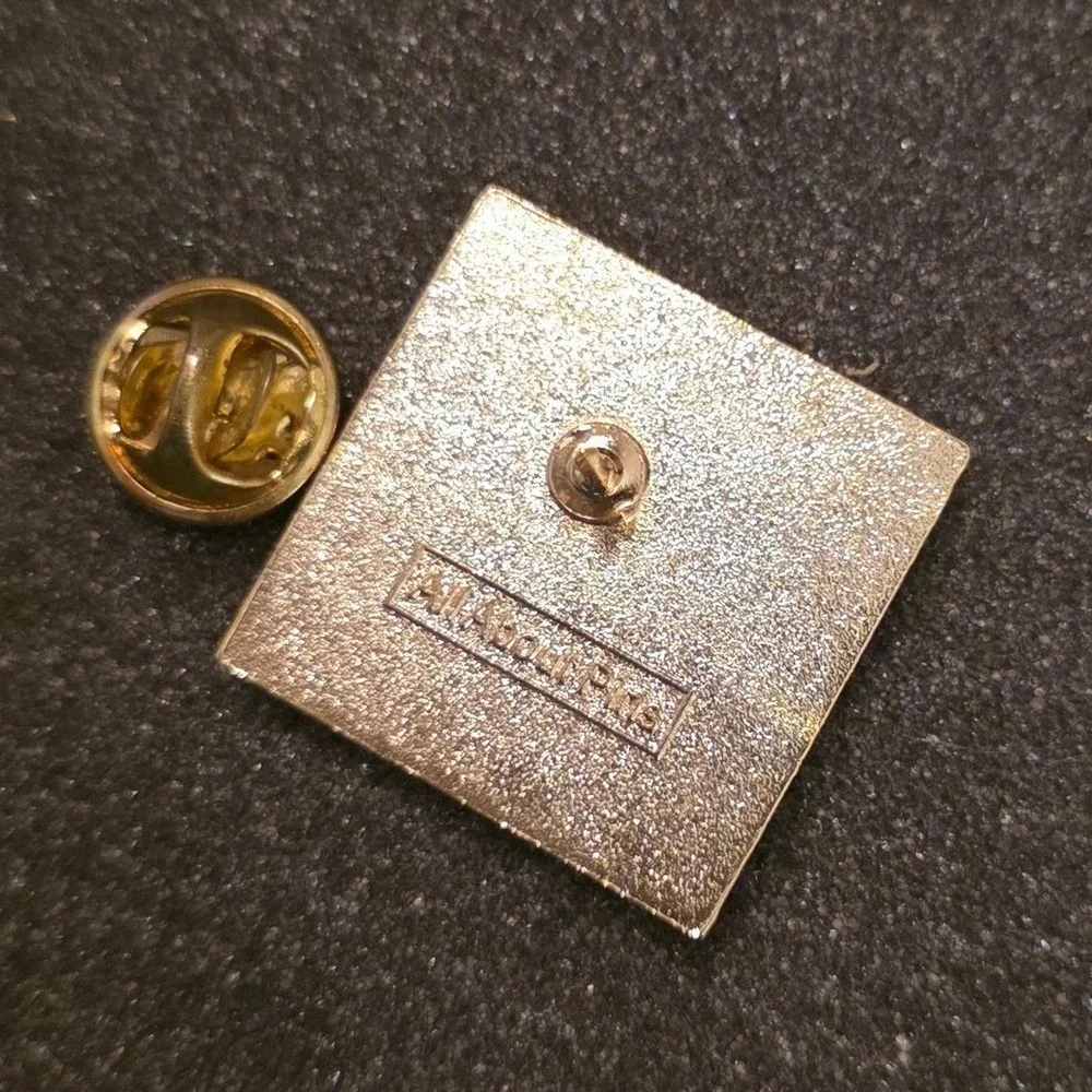Roberts Flower‎ School 100 Years of Inspiring Women Centennial Pin Vintage